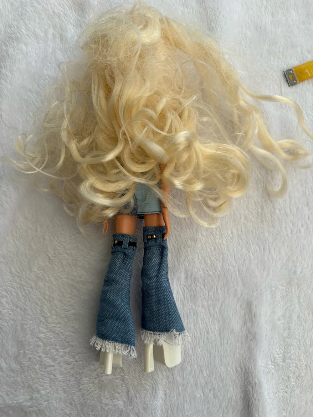 Bratz Cloe alwayz Blonde Fashion Doll in Denim Overalls and Platform Heels